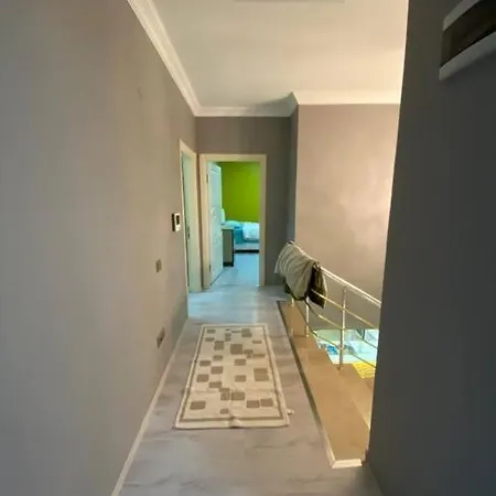 Super Luxury Dublex House Hotel *